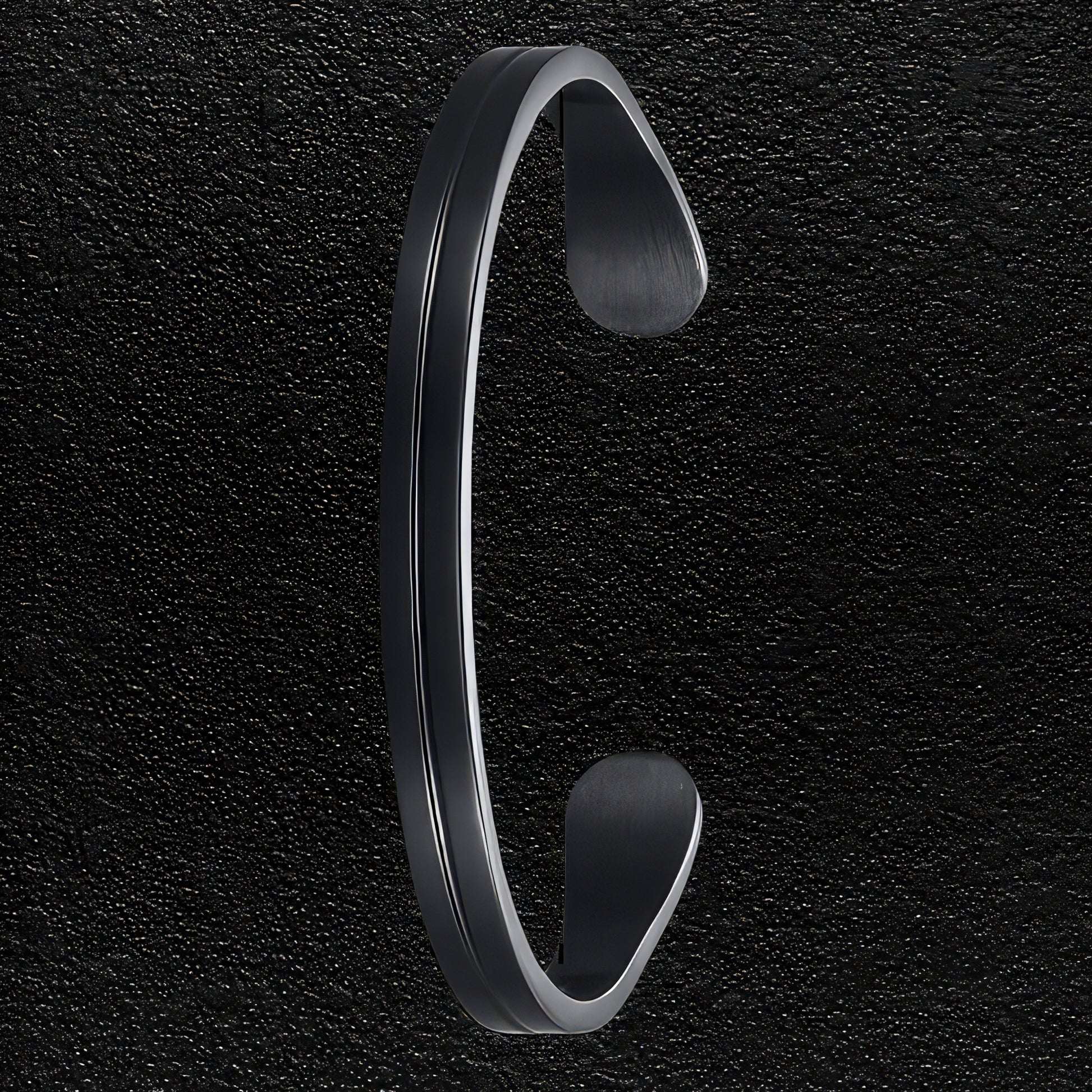 Thin Line Black Steel Bangle