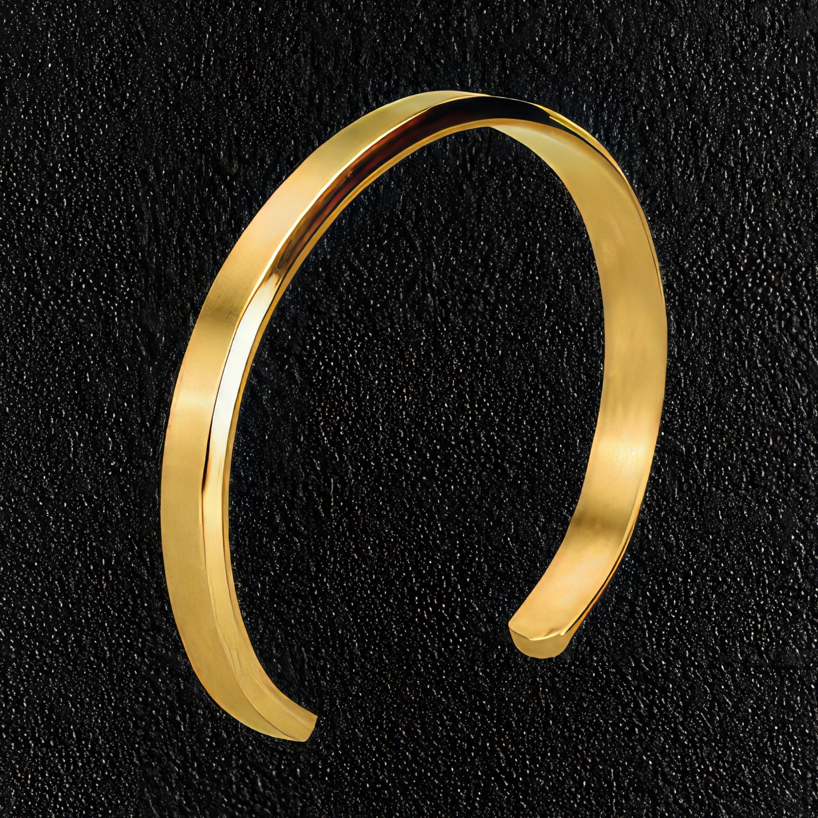 Gold Stainless Steel Men's Minimalist Bangle