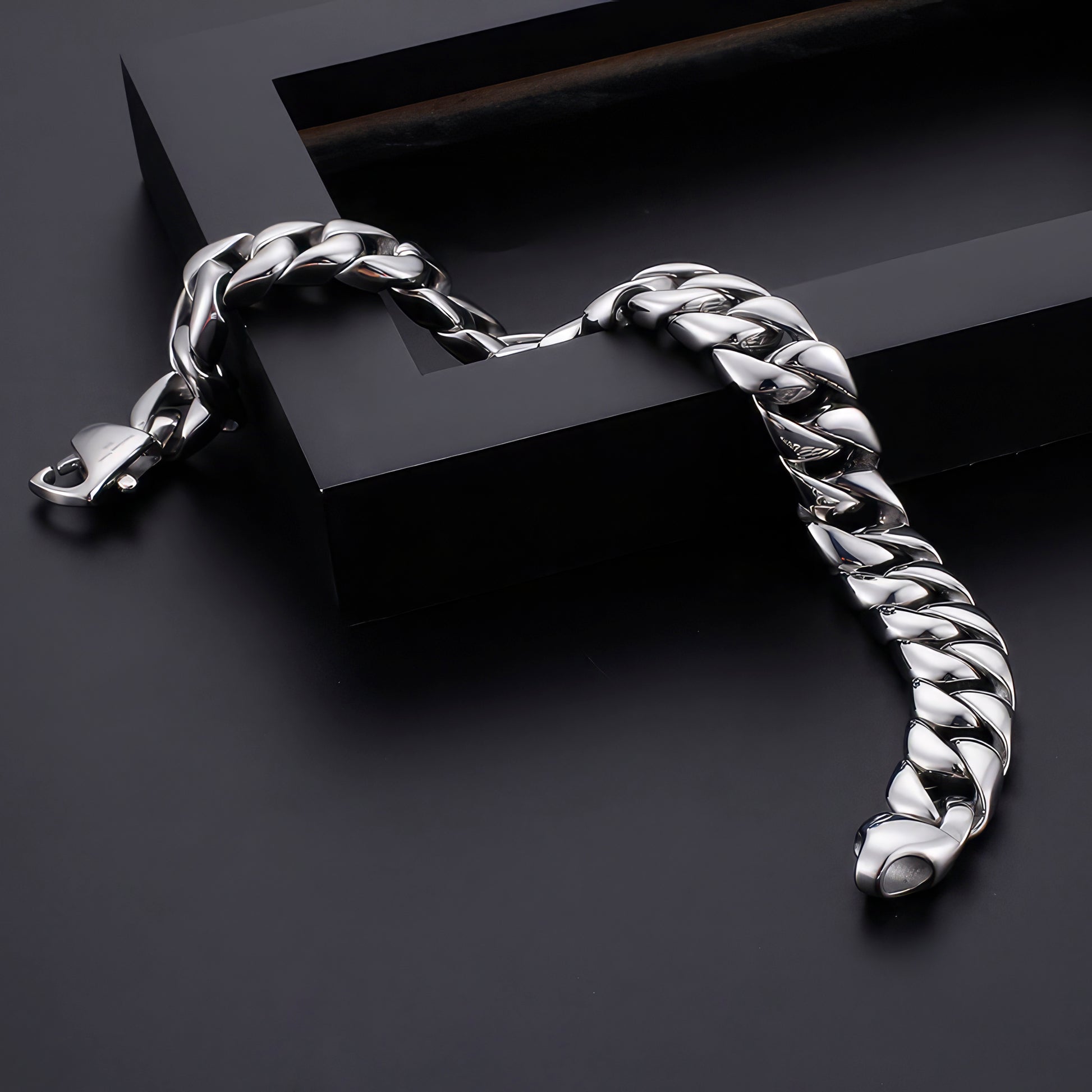 Rounded Link Cuban Curb Bracelet For Men