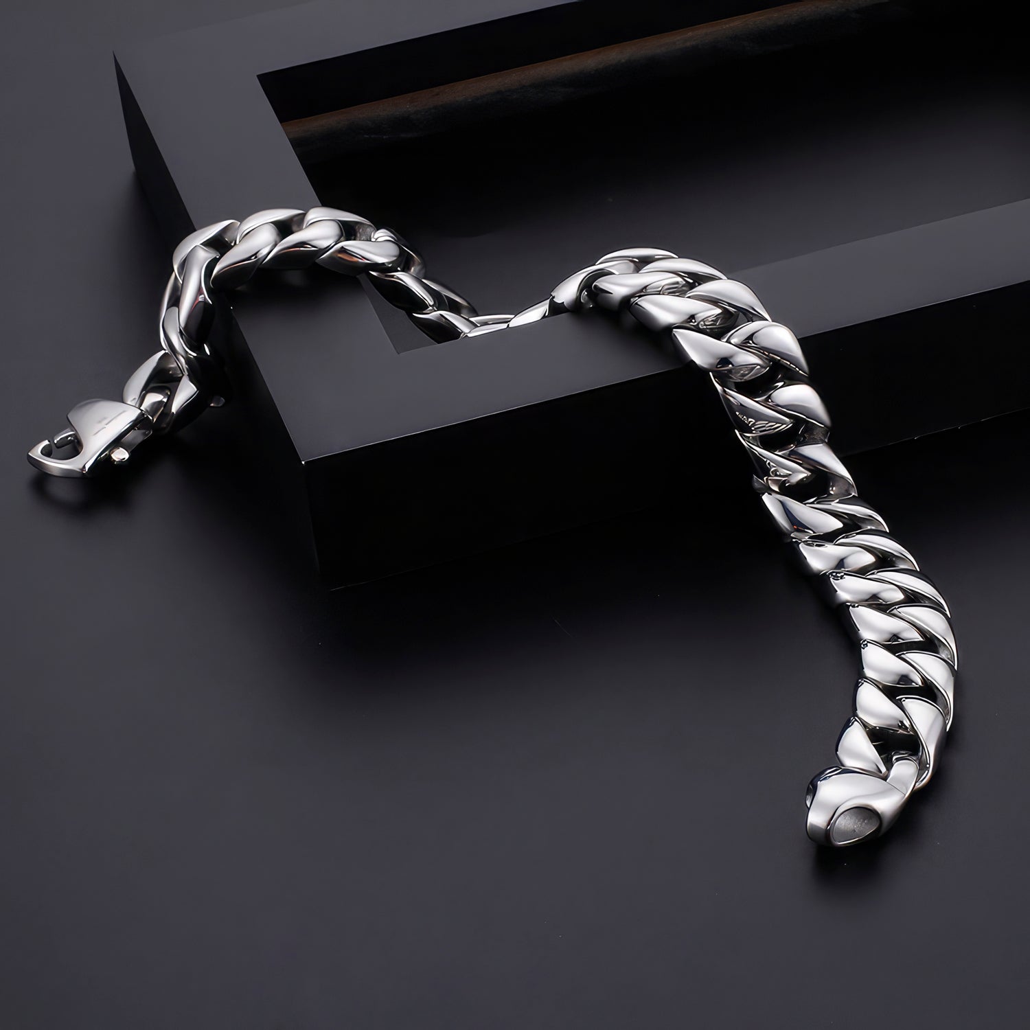 Rounded Link Cuban Curb Bracelet For Men