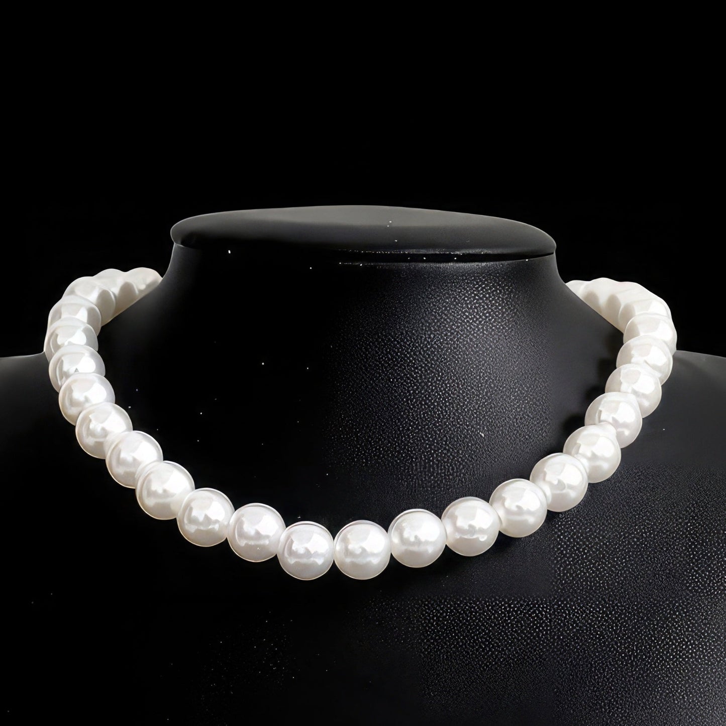 Men's String Of Pearl Necklace