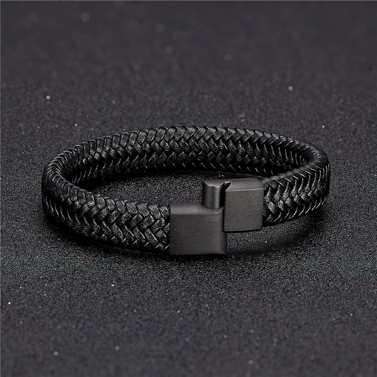 Zuringa quality braided leather wristband for men.