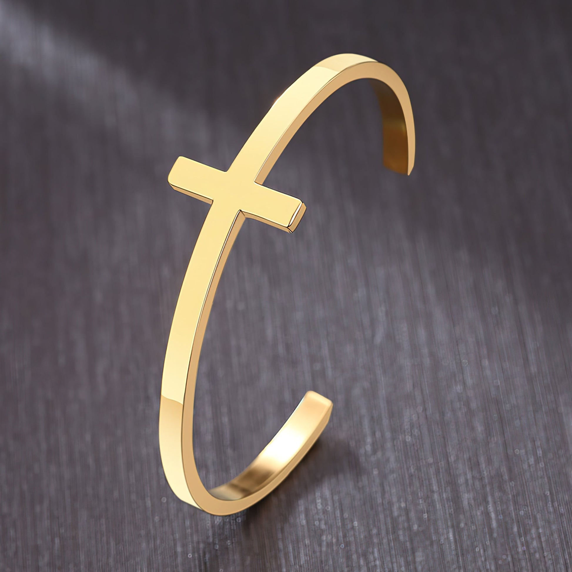 Men's minimalist style cross bangle. 