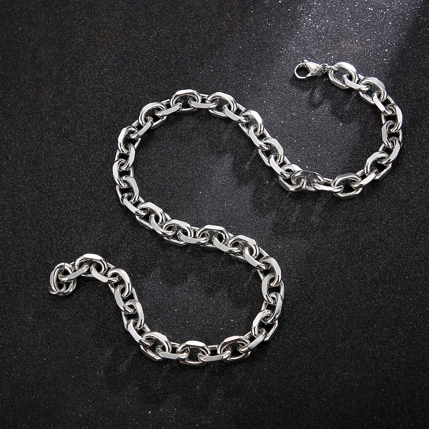 O Link Chain Necklace